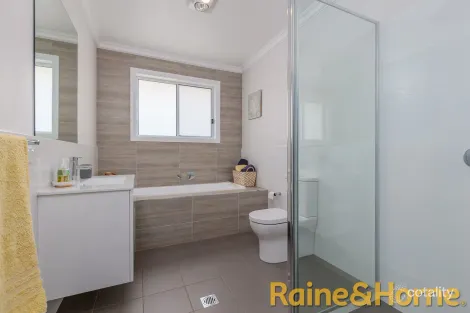 Property photo of 28 Augusta Avenue Dubbo NSW 2830