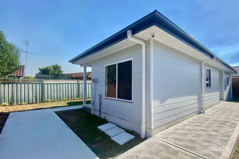 Property photo of 58 Potoroo Avenue St Helens Park NSW 2560