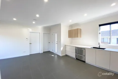 Property photo of 58 Potoroo Avenue St Helens Park NSW 2560