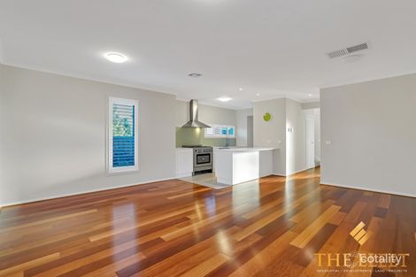 Property photo of 1 Sedgeman Street Fraser Rise VIC 3336