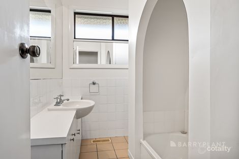 Property photo of 9 Maxlyn Avenue Ballarat East VIC 3350