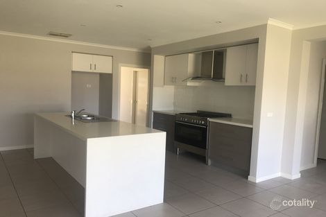 Property photo of 4 Jianni Way Berwick VIC 3806