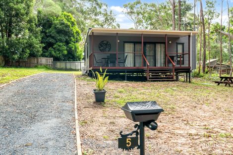 5 Jiwali St, Russell Island, QLD 4184