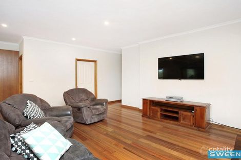 Property photo of 24 Billungah Place Burnside VIC 3023