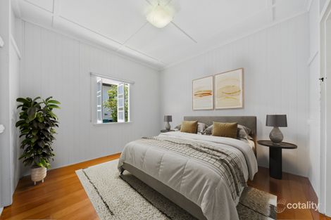 43 Holland Rd, Holland Park, QLD 4121
