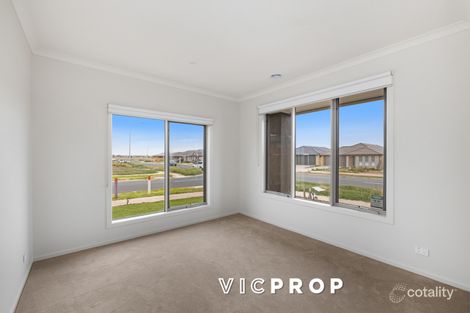 Property photo of 71 Alfred Road Werribee VIC 3030
