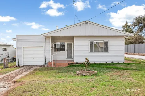 144 Petre St, Tenterfield, NSW 2372