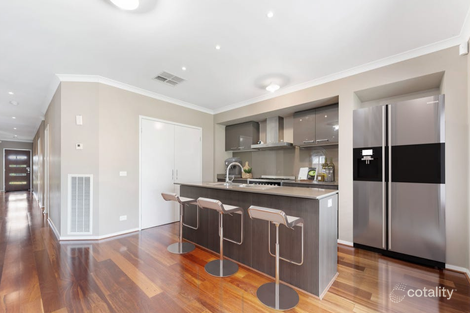 Property photo of 45 Riverway View Craigieburn VIC 3064