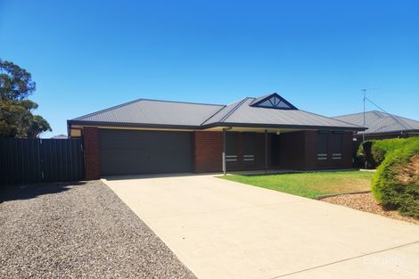 Property photo of 11 Avoca Road Murray Bridge SA 5253