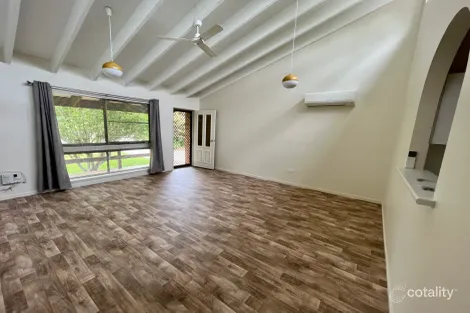 Property photo of 1/45 Nicoll Crescent Taree NSW 2430