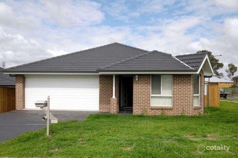2a Oystercatcher St, Aberglasslyn, NSW 2320