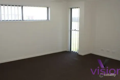 Property photo of 16 Dawes Crescent Urraween QLD 4655