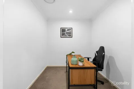 Property photo of 37 Opossum Circuit Springfield Lakes QLD 4300