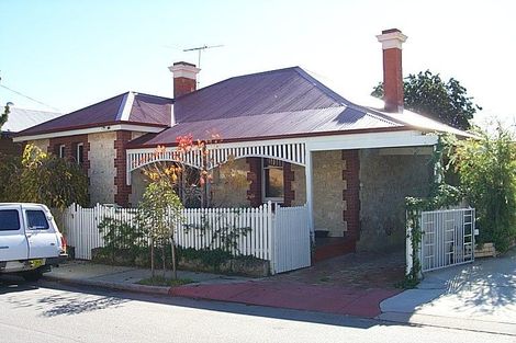 4 Commercial St, South Fremantle, WA 6162