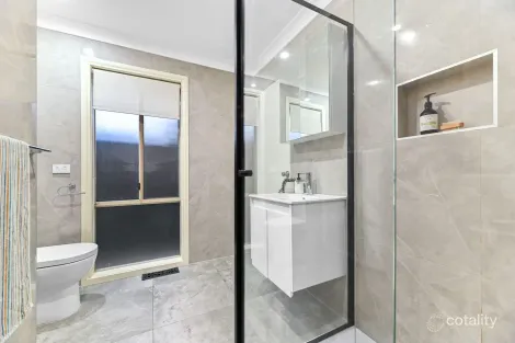 Property photo of 5 Vella Court Springvale South VIC 3172