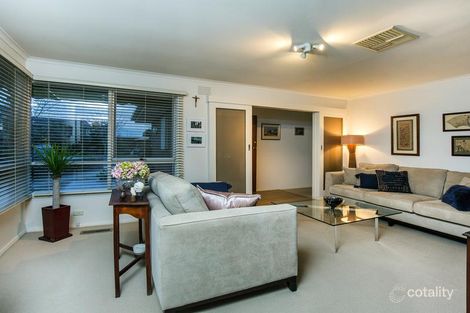 Property photo of 9 Sovereign Way Avondale Heights VIC 3034