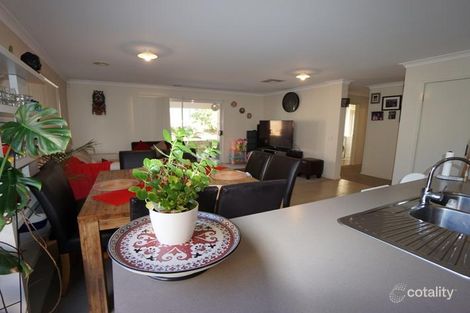 Property photo of 32 Lookout Way Tarneit VIC 3029