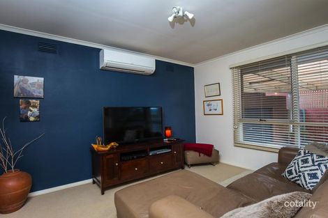 Property photo of 9 Sovereign Way Avondale Heights VIC 3034