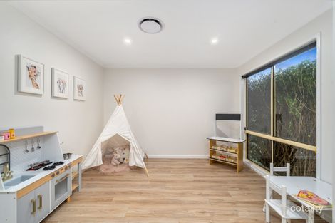 Property photo of 10 Barrington Close Murrumba Downs QLD 4503
