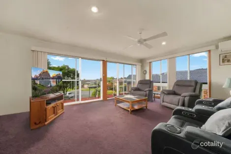 Property photo of 22 Alligator Place Kearns NSW 2558