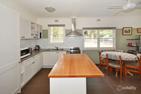 Property photo of 10 Sundial Avenue Halls Gap VIC 3381