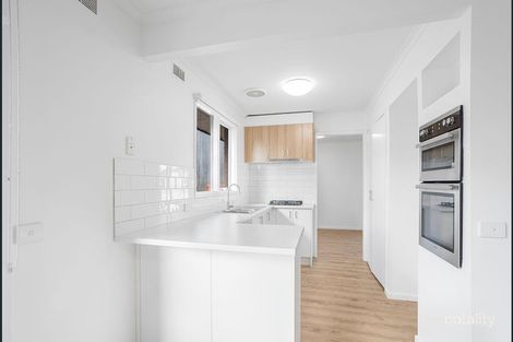 Property photo of 21 Lucas Crescent Seaford VIC 3198