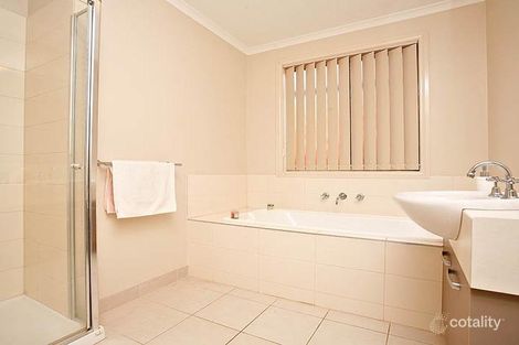 Property photo of 4 Taunton Grove Derrimut VIC 3026