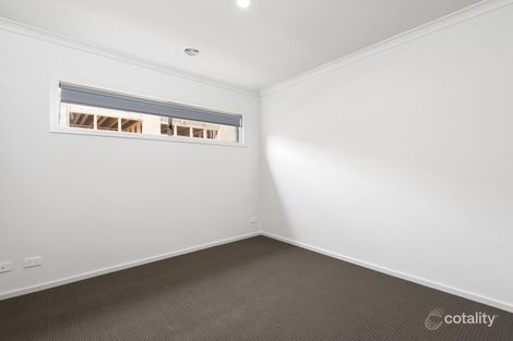 Property photo of 14 Edara Circuit Greenvale VIC 3059