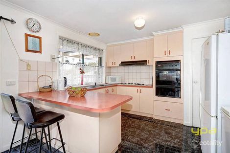Property photo of 12 Magnolia Boulevard Meadow Heights VIC 3048