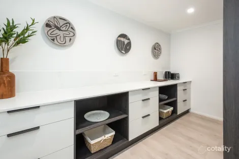 Property photo of 5 Wattlebrush Grove Molendinar QLD 4214