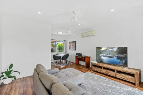 Property photo of 8 Sophie Close Brinsmead QLD 4870