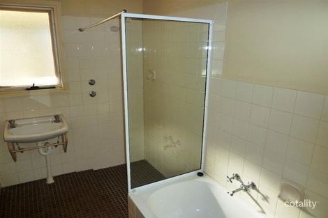 Property photo of 1 Kaesler Street Loxton SA 5333