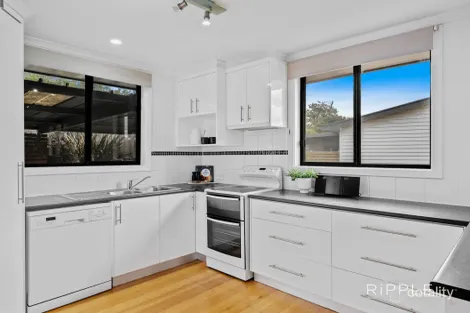 Property photo of 9 Bilinga Street Mornington TAS 7018