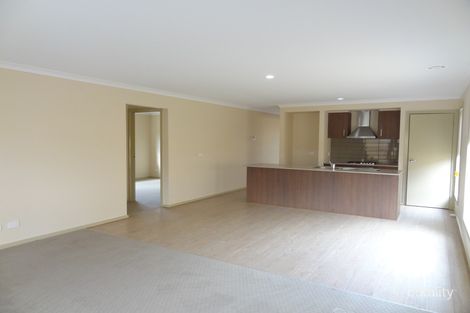 Property photo of 38 Ferrari Drive Cranbourne East VIC 3977
