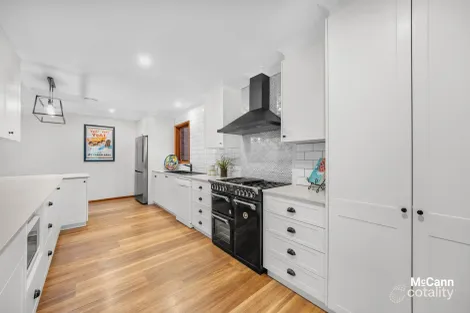 Property photo of 26 Fincham Crescent Wanniassa ACT 2903