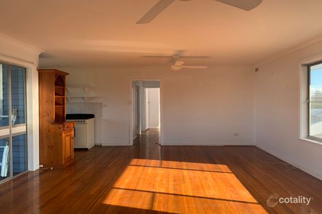 Property photo of 20 Old Bar Road Old Bar NSW 2430