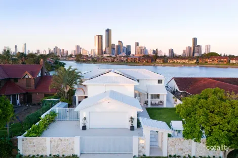 25 Intrepid Dr, Mermaid Waters, QLD 4218