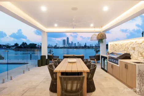 Property photo of 25 Intrepid Drive Mermaid Waters QLD 4218