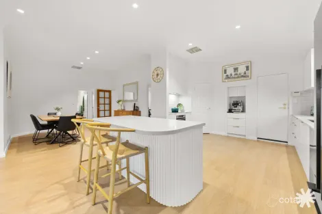 Property photo of 2/68 Edgecumbe Street Como WA 6152