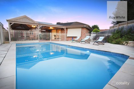 Property photo of 18 Gretna Close Westmeadows VIC 3049