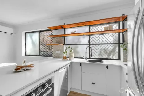 Property photo of 1/20 Alpha Street Taringa QLD 4068