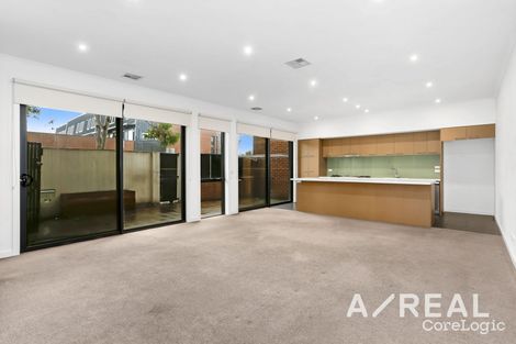 Property photo of 32 Beaurepaire Parade Footscray VIC 3011