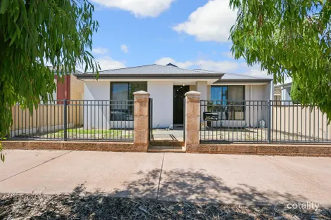 11 Piesley St, Hammond Park, WA 6164