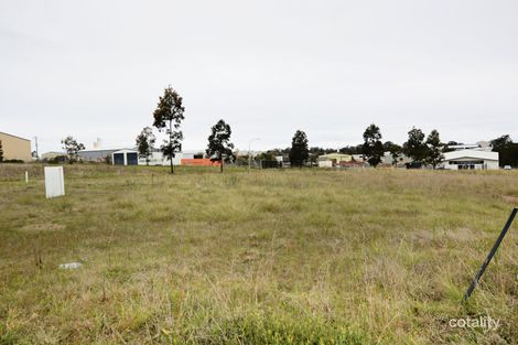 2 Longworth Cl, Mcdougalls Hill, NSW 2330