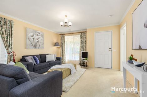 Property photo of 35 Pickworth Crescent Rowville VIC 3178