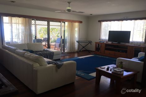 Property photo of 20 Coral Esplanade Cannonvale QLD 4802