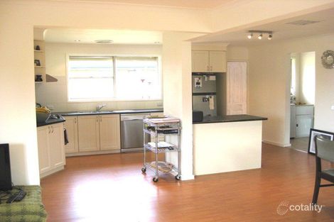Property photo of 16 Rautman Crescent Sunshine West VIC 3020