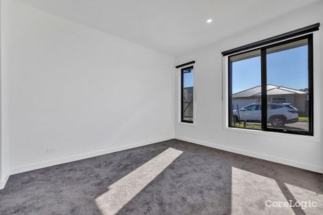 Property photo of 23 Cinder Drive Tarneit VIC 3029