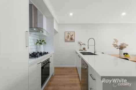 Property photo of 7 Alcott Way Officer VIC 3809