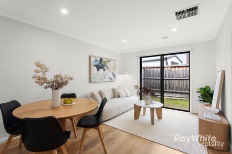 Property photo of 7 Alcott Way Officer VIC 3809